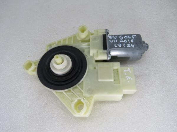 Moteur lève-vitre arrière gauche VOLKSWAGEN Golf VII Variant (BA5, BV5)