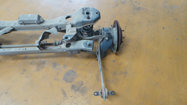 Rear axle with drum brakes VOLVO V50 (MW) Imagem-1