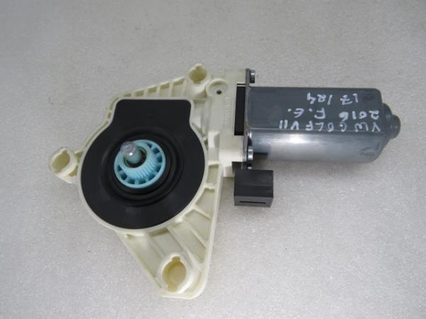 Moteur lève-vitre avant gauche VOLKSWAGEN Golf VII Variant (BA5, BV5)