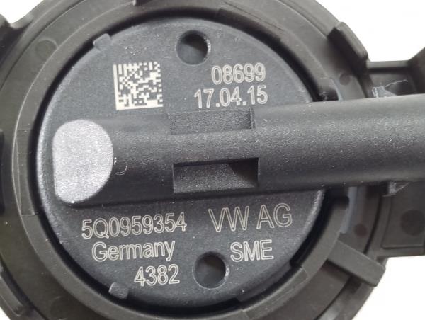 Sensor de impacto VOLKSWAGEN Golf VII Variant (BA5, BV5) Imagem-4