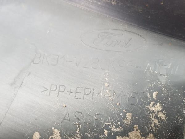 Plastica generica FORD Transit Imagem-4