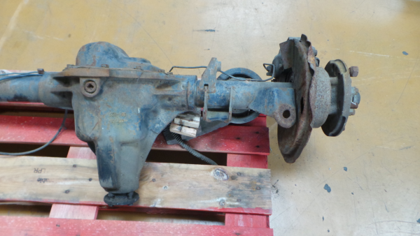 Rear axle with drum brakes LAND ROVER Defender Station Wagon (L316) Imagem-1
