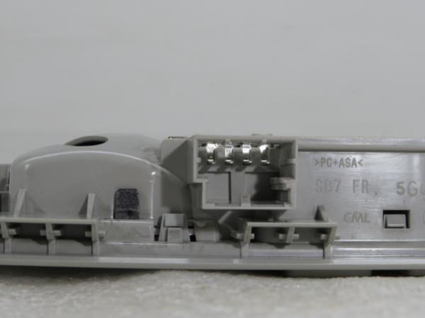 Plafoniera anteriore VOLKSWAGEN Golf VII Variant (BA5, BV5) Imagem-3