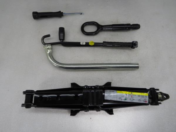 Set / kit di attrezzi VOLKSWAGEN Golf VII Variant (BA5, BV5) Imagem-1