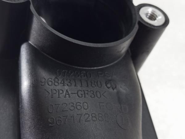 Luftversorgung / Luftansaugkanal-Teil PEUGEOT 3008 I (0U_) Imagem-3