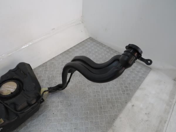 Depósito combustível PEUGEOT 3008 I (0U_) Imagem-3