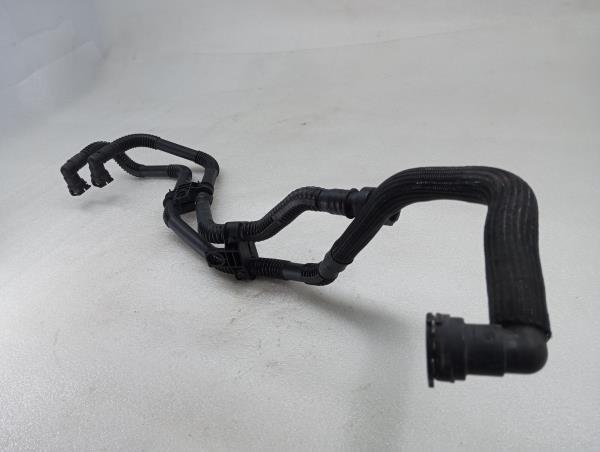 Tuyau/ Durite d'eau PEUGEOT 3008 I (0U_) Imagem-1