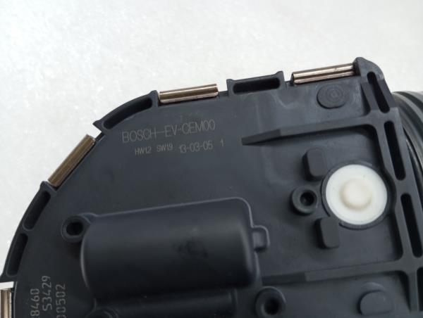 Motor limpiaparabrisas Frente PEUGEOT 3008 I (0U_) Imagem-4