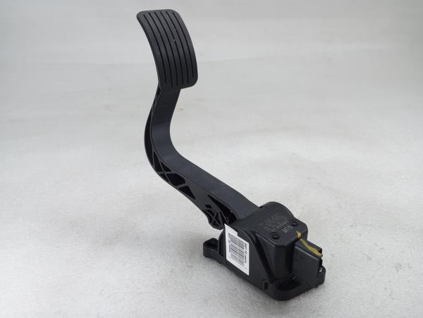 Pedal acelerador PEUGEOT 3008 I (0U_) Imagem-1