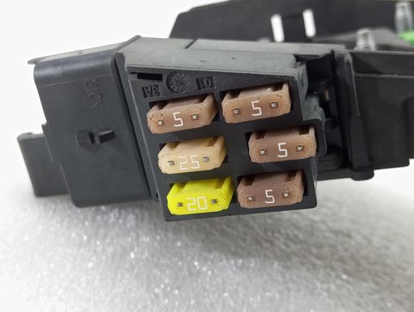 Boîte de fusibles / SAM / BSI PEUGEOT 3008 I (0U_) Imagem-6