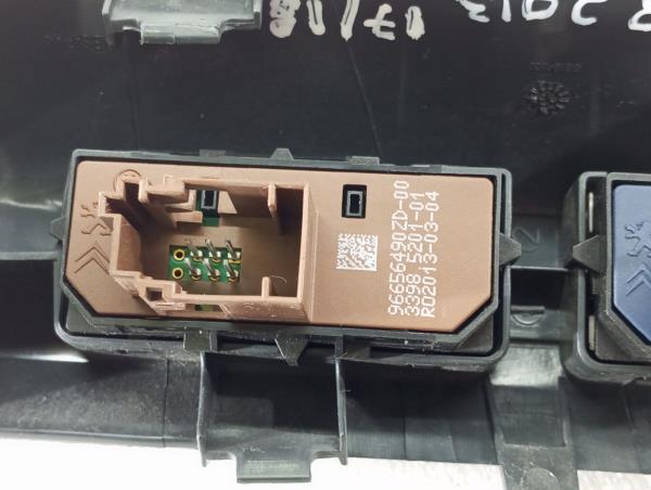 Elektromechanischer Schalter  PEUGEOT 3008 I (0U_) Imagem-4