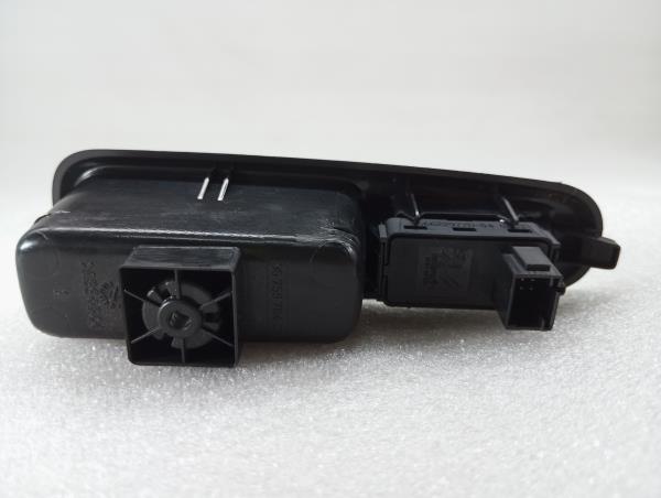Left Rear window control PEUGEOT 3008 I (0U_) Imagem-3