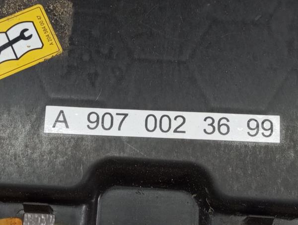 Set / kit di attrezzi MERCEDES-BENZ Sprinter 3,5-t (907, 910) Imagem-3