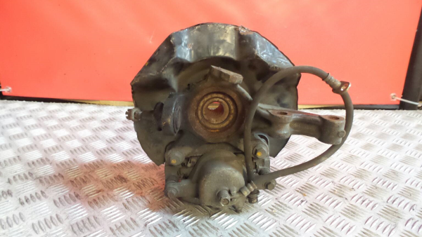 Fusée avant Droite HONDA Civic VII Hatchback (EU_, EP_, EV_)