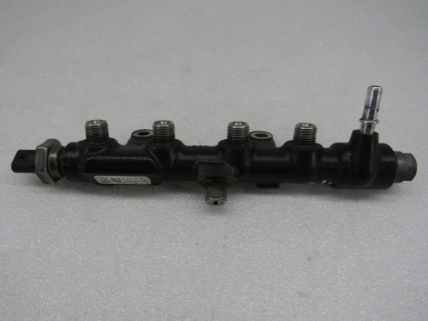 Rampe d'injection PEUGEOT 308 SW II