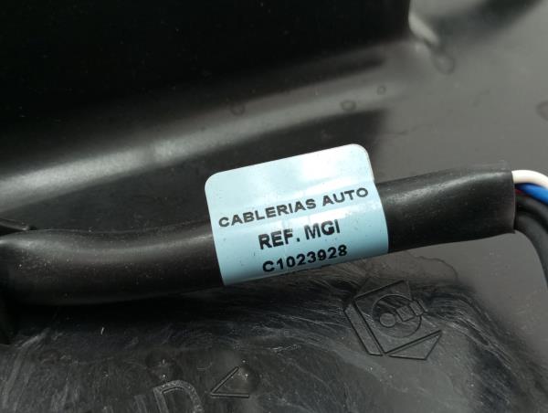 AdBlue tank OPEL Combo Furgão/Combi (X19) Imagem-7