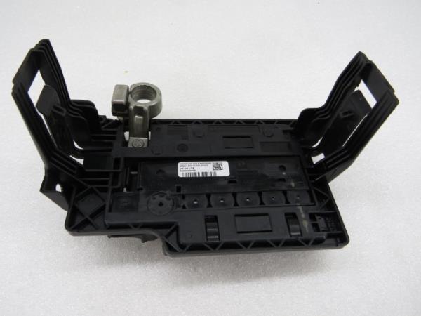 Caja fusibles / SAM / BSI VOLKSWAGEN Polo (AW1) Imagem-3