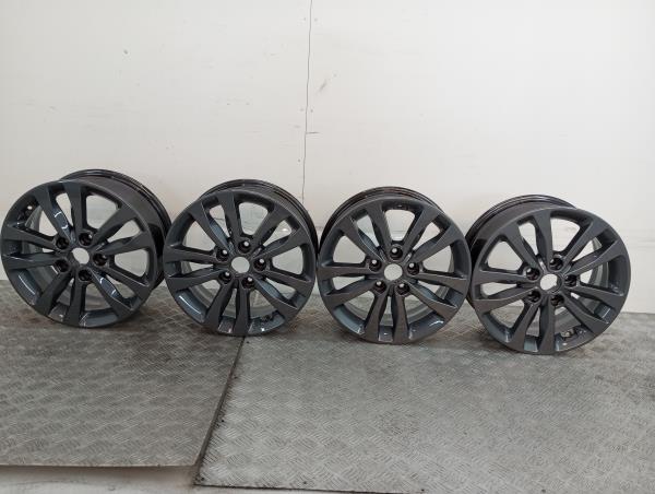 Conjunto de jantes KIA Ceed Sportswagon (JD)