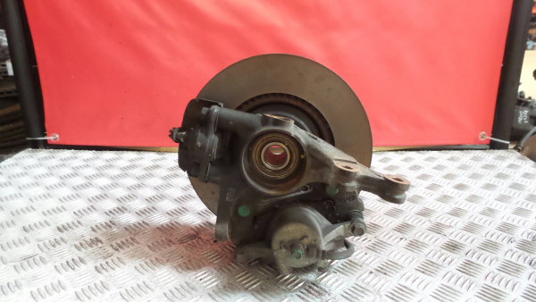 Fusée avant Droite HYUNDAI i30 (FD)