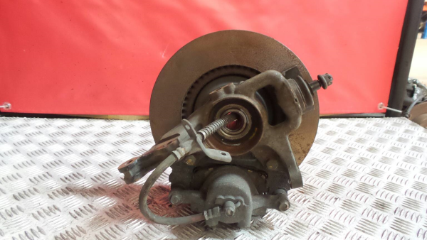 Fusée avant gauche HYUNDAI i30 (FD)