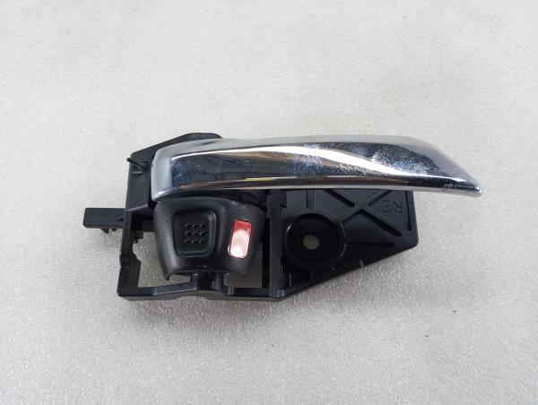 Maniglia interna porta anteriore destra SUZUKI Swift V (RZ, AZ)