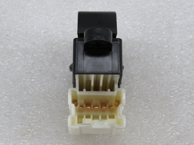 Comando / botão / interruptor vidros trás esquerdo SUZUKI Swift V (RZ, AZ) Imagem-3