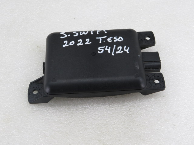 Botão / interruptor electromecânico / relé SUZUKI Swift V (RZ, AZ)