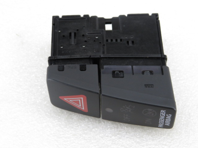 Botão / interruptor electromecânico / relé SUZUKI Swift V (RZ, AZ) Imagem-3