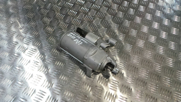 Motor de arranque AUDI A4 (8W2, 8WC, B9)