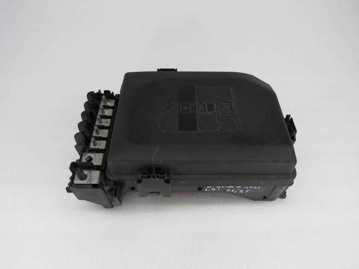 Fuse box / SAM / BSI OPEL Astra K Sports Tourer