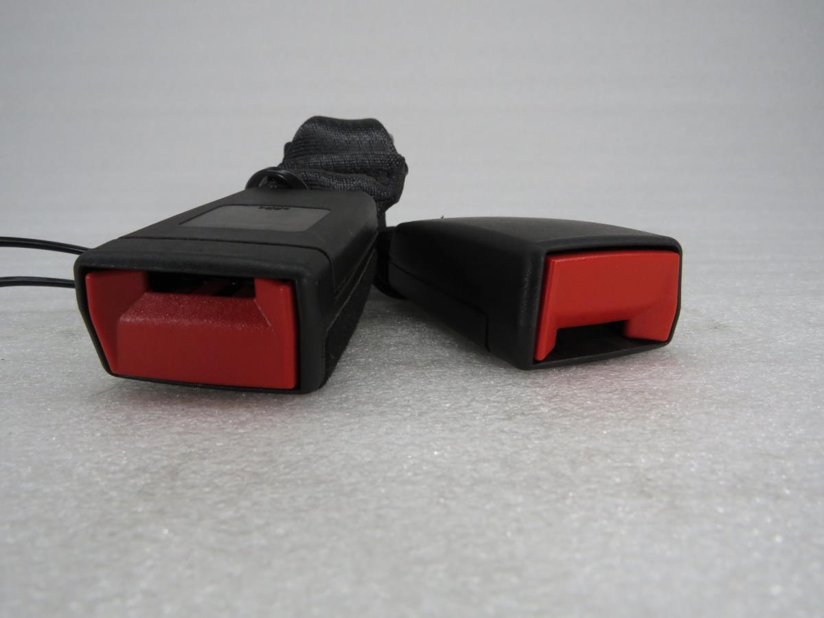 Rear center seatbelt pretensioner OPEL Astra K Sports Tourer Imagem-1