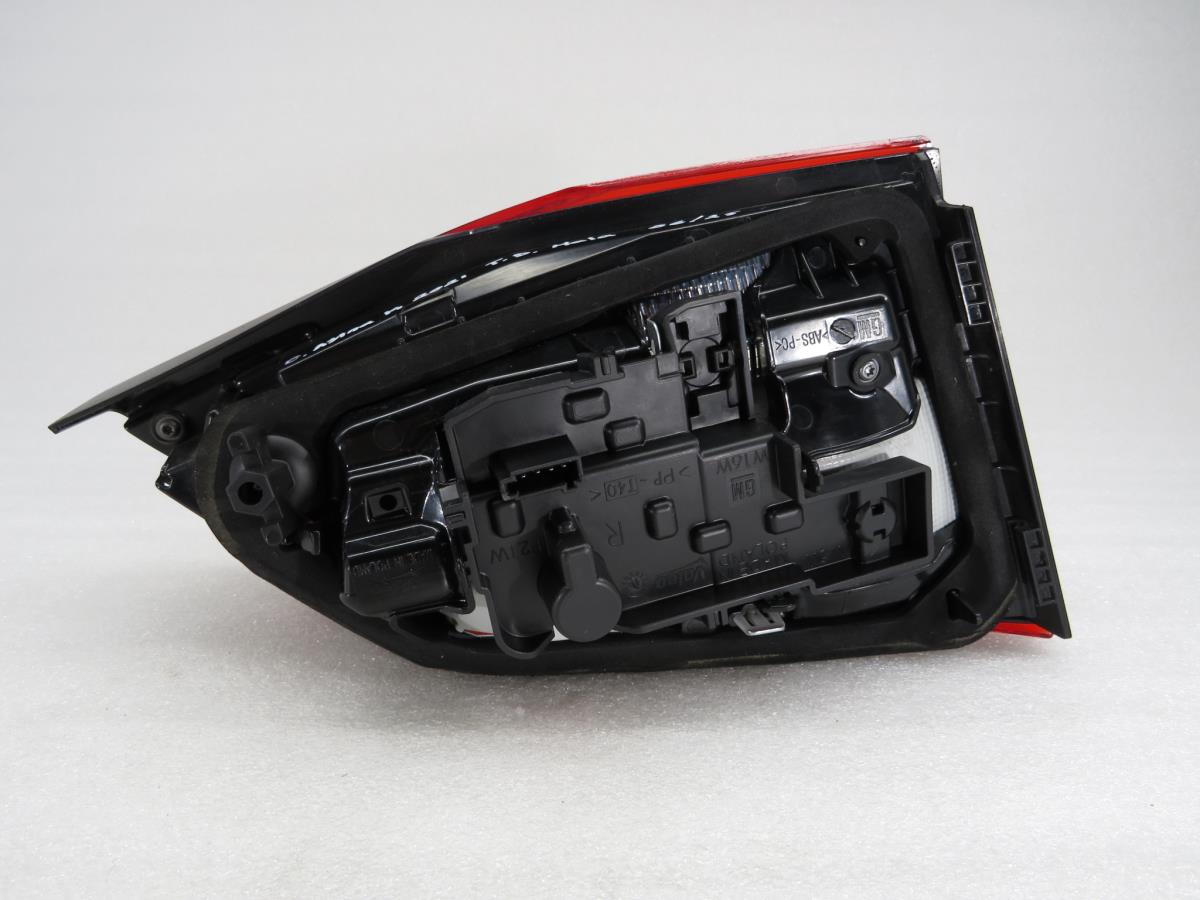 Right Tailgate light OPEL Astra K Sports Tourer Imagem-2