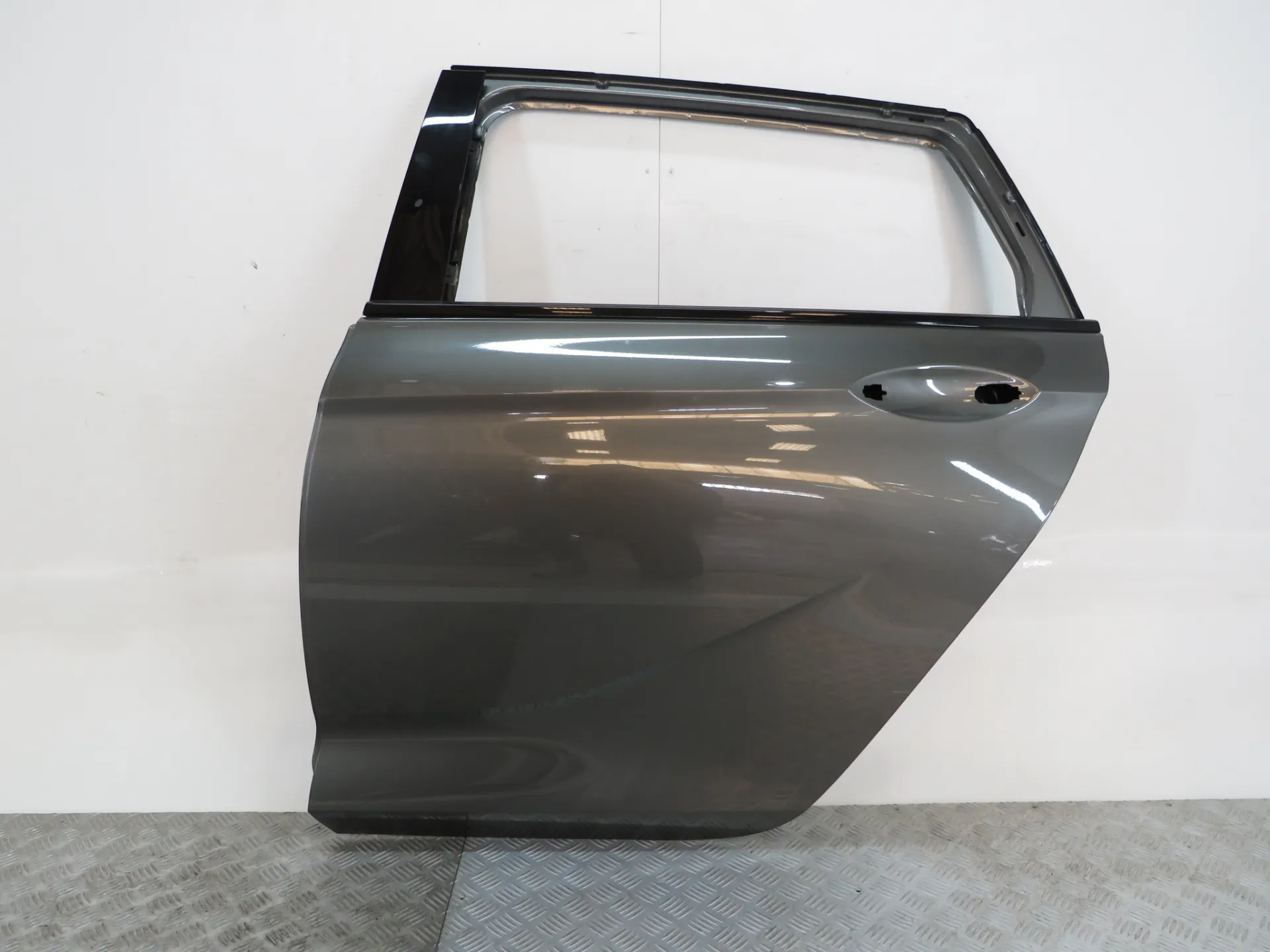 Left rear door OPEL Insignia B Sports Tourer (Z18)