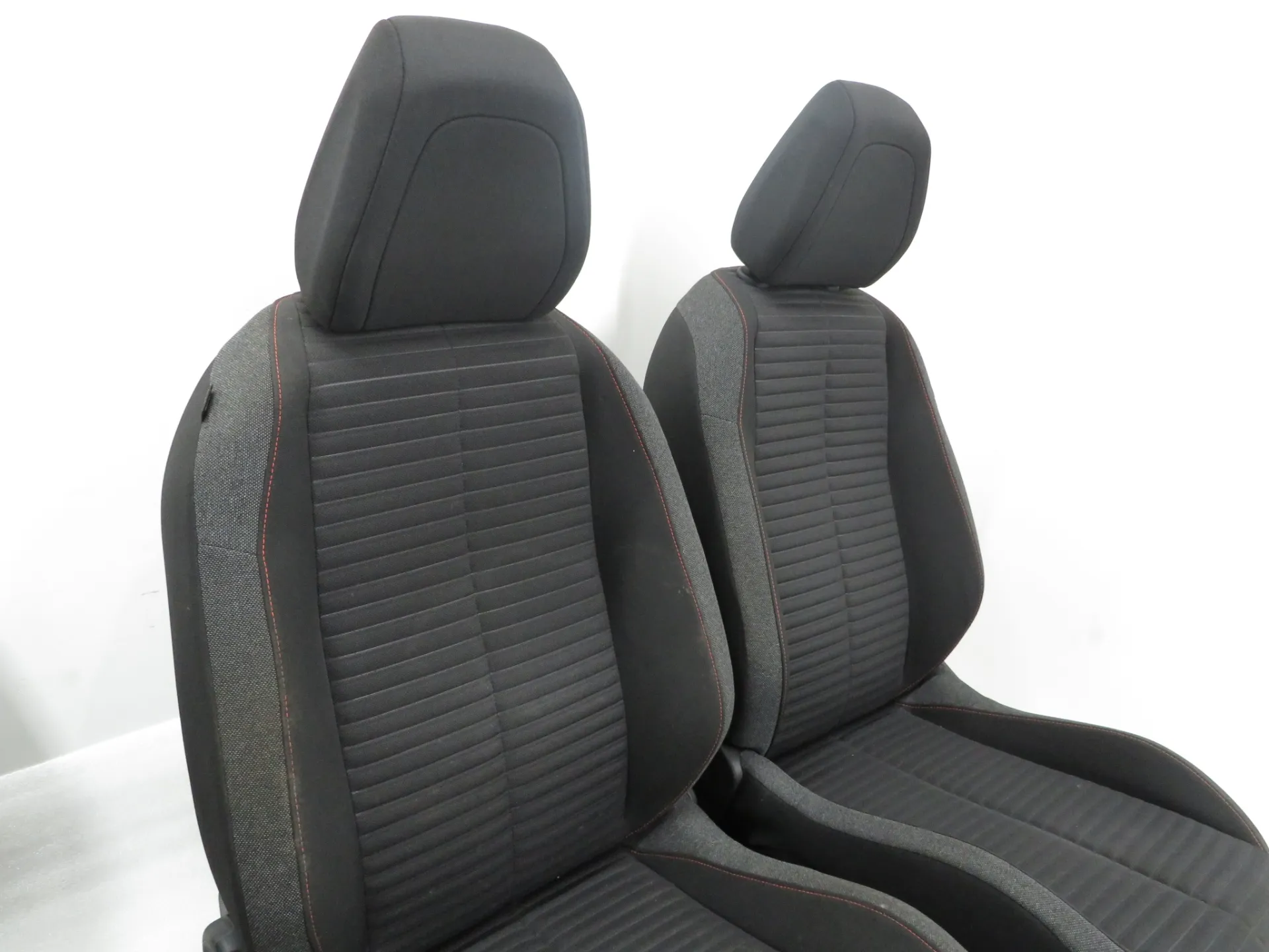 Conjunto de bancos PEUGEOT 208 II Imagem-2