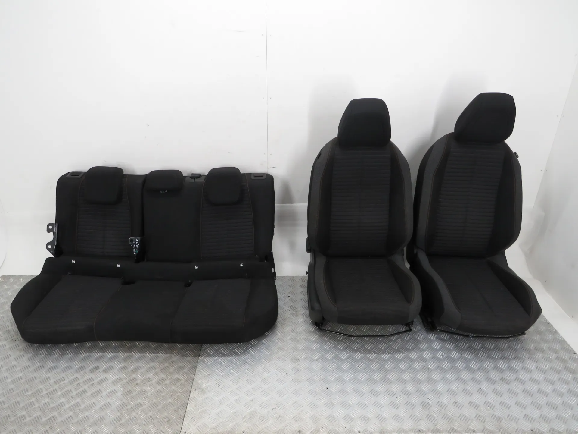 Conjunto de bancos PEUGEOT 208 II