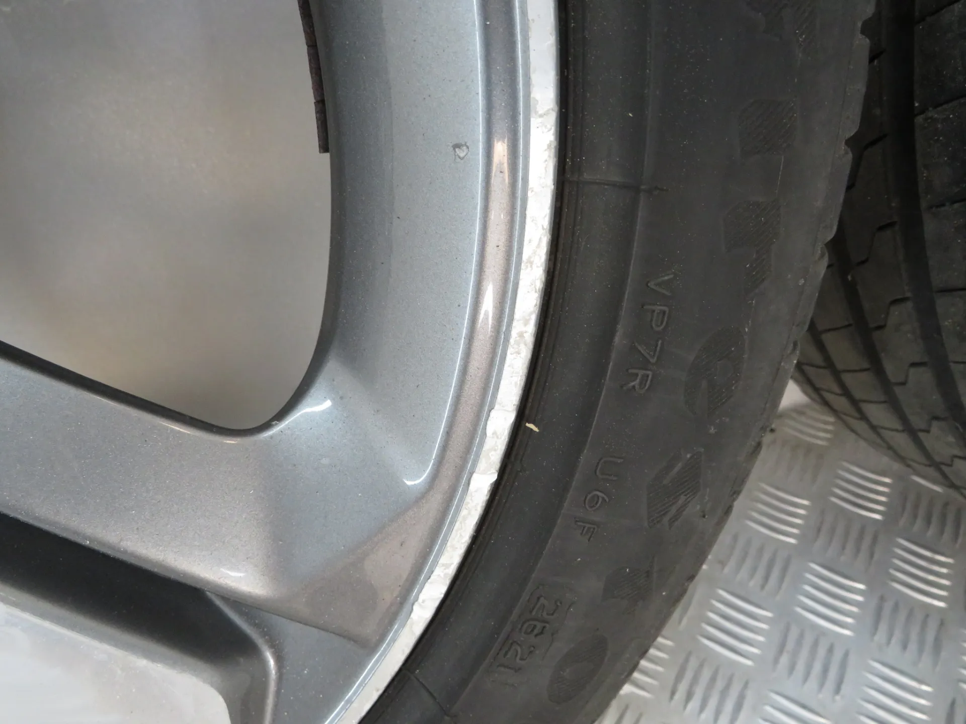 Conjunto de jantes PEUGEOT 308 SW II Imagem-6