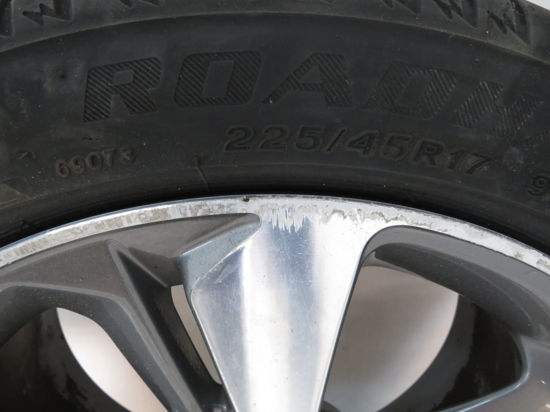 Conjunto de jantes PEUGEOT 308 SW II Imagem-8