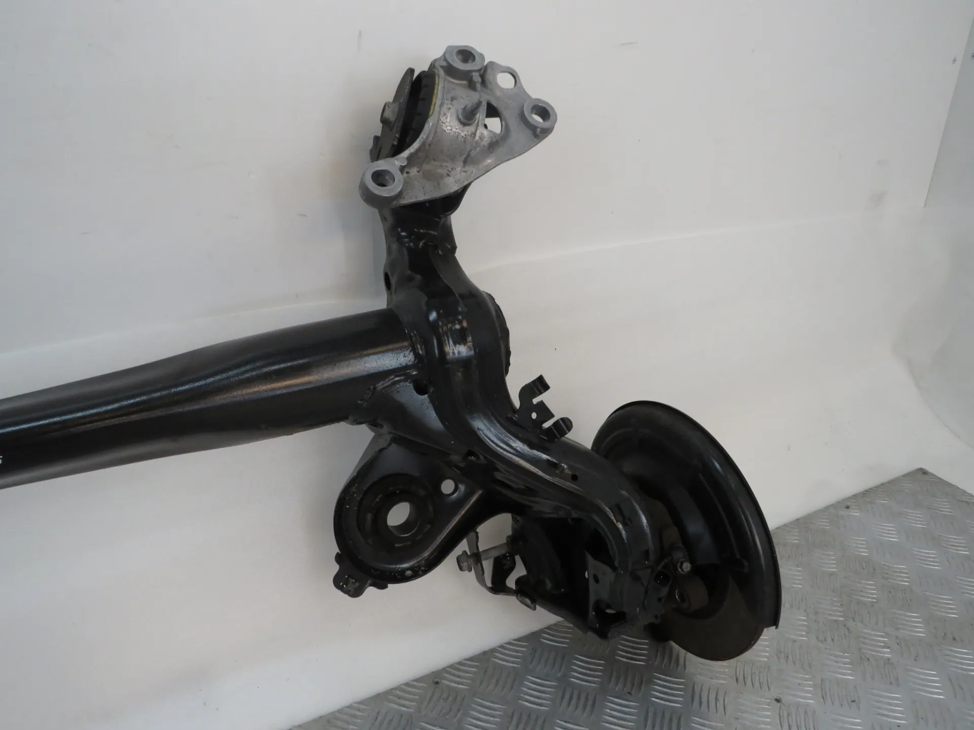 Rear axle with discs OPEL Astra K Sports Tourer Imagem-2