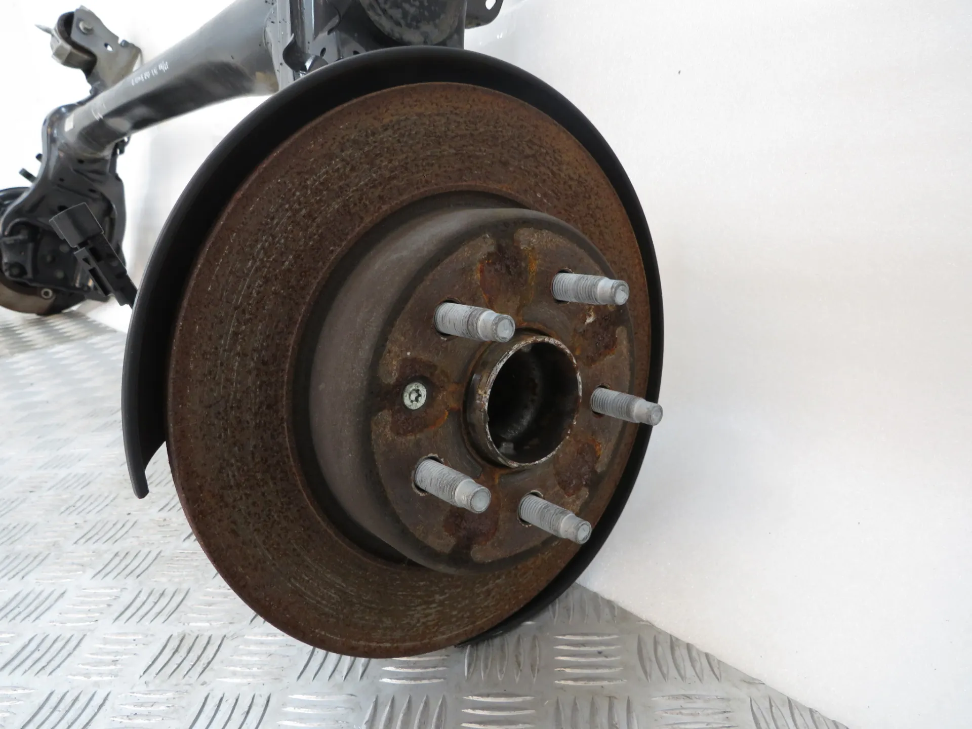 Rear axle with discs OPEL Astra K Sports Tourer Imagem-4