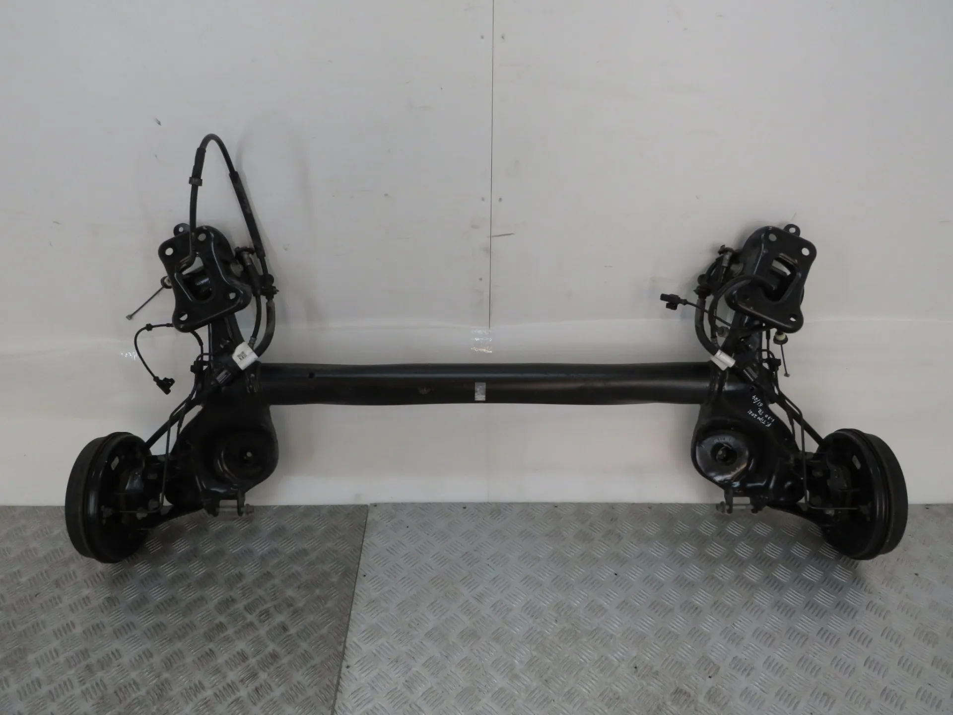 Rear axle with drum brakes FIAT Tipo Hatchback (357_)