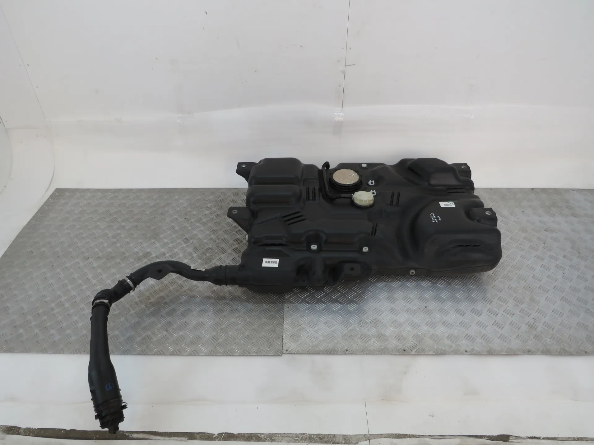 Fuel tank RENAULT Trafic III (FG_)