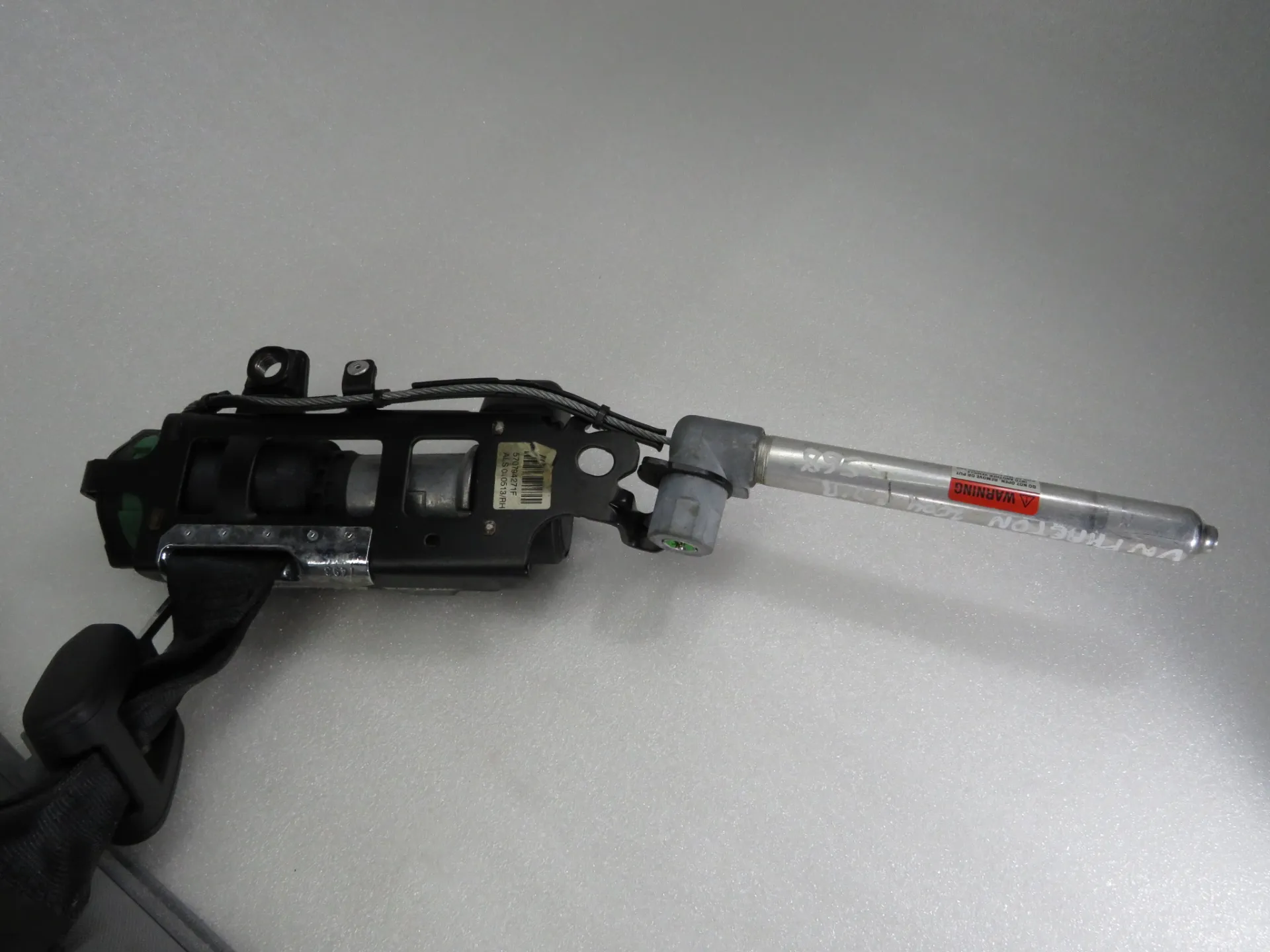Prétensionneur de ceinture avant Droite VOLKSWAGEN Phaeton (3D) Imagem-1