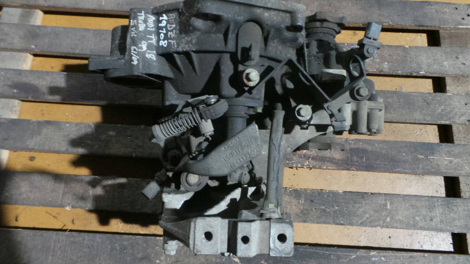 Manual gearbox AUDI TT (8N3)