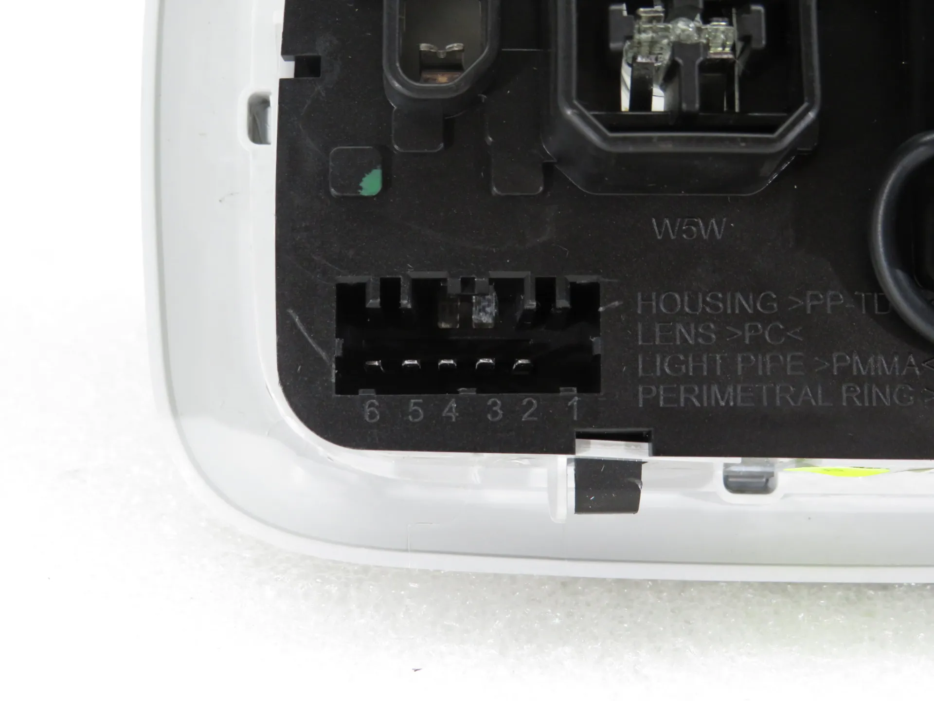 Plafonnier avant FIAT Tipo Hatchback (357_) Imagem-3