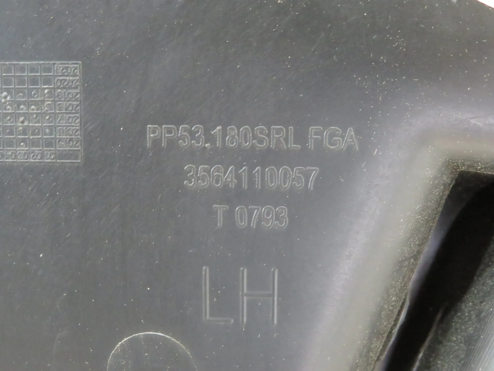 Left front door panel FIAT Tipo Hatchback (357_) Imagem-5