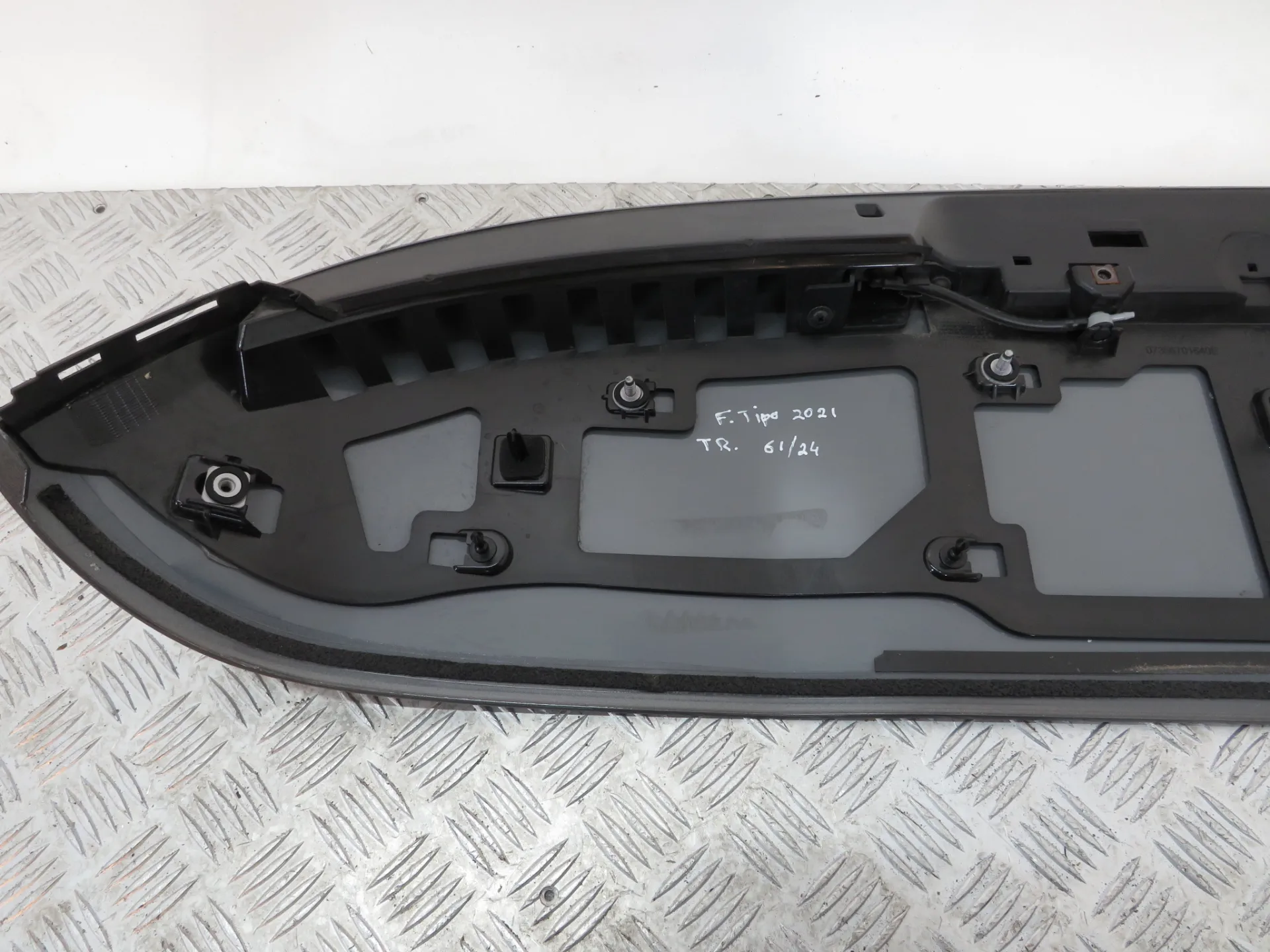 Spoiler portellone FIAT Tipo Hatchback (357_) Imagem-2