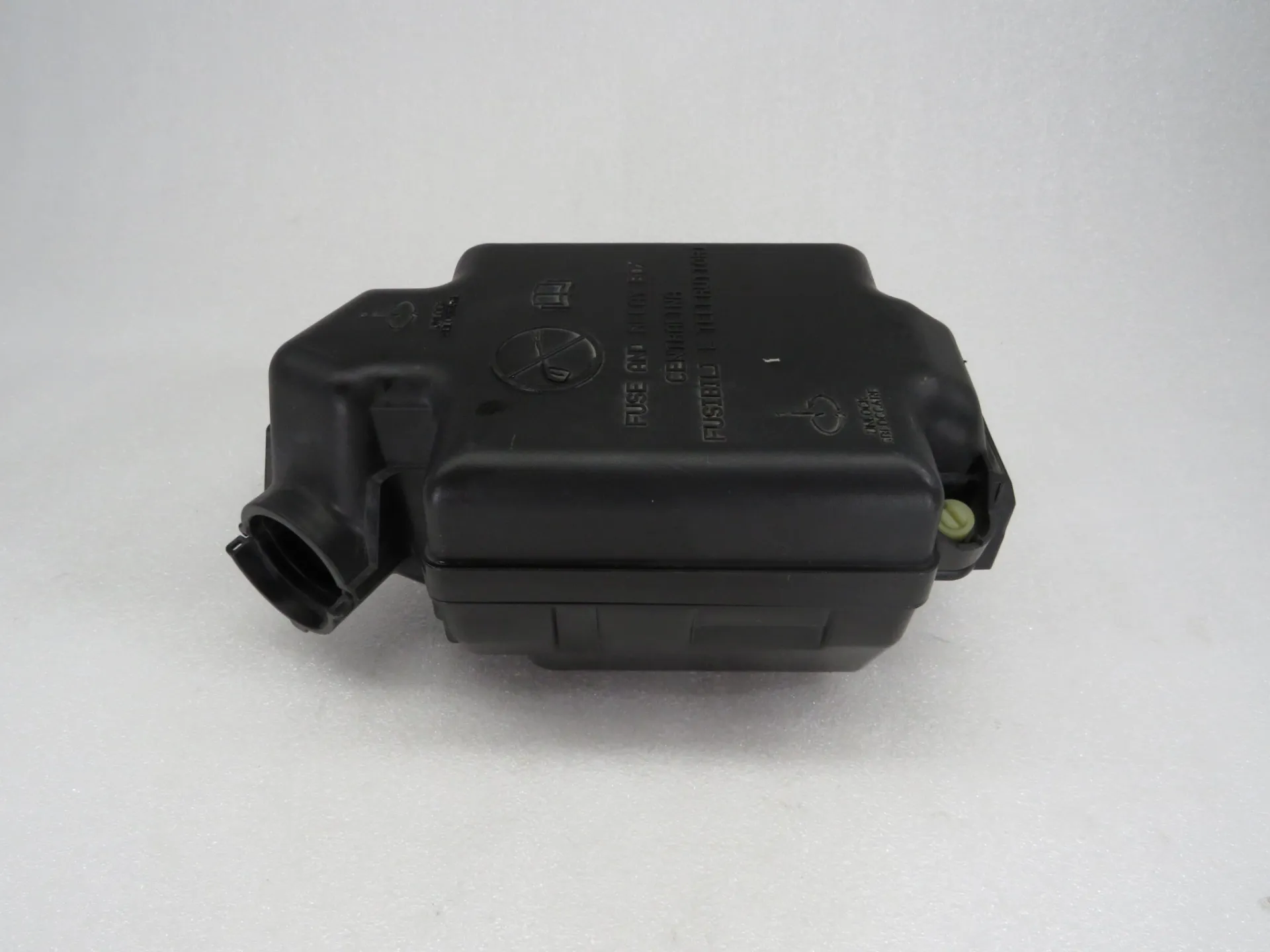 Generic Plastic Part FIAT Tipo Hatchback (357_) Imagem-1