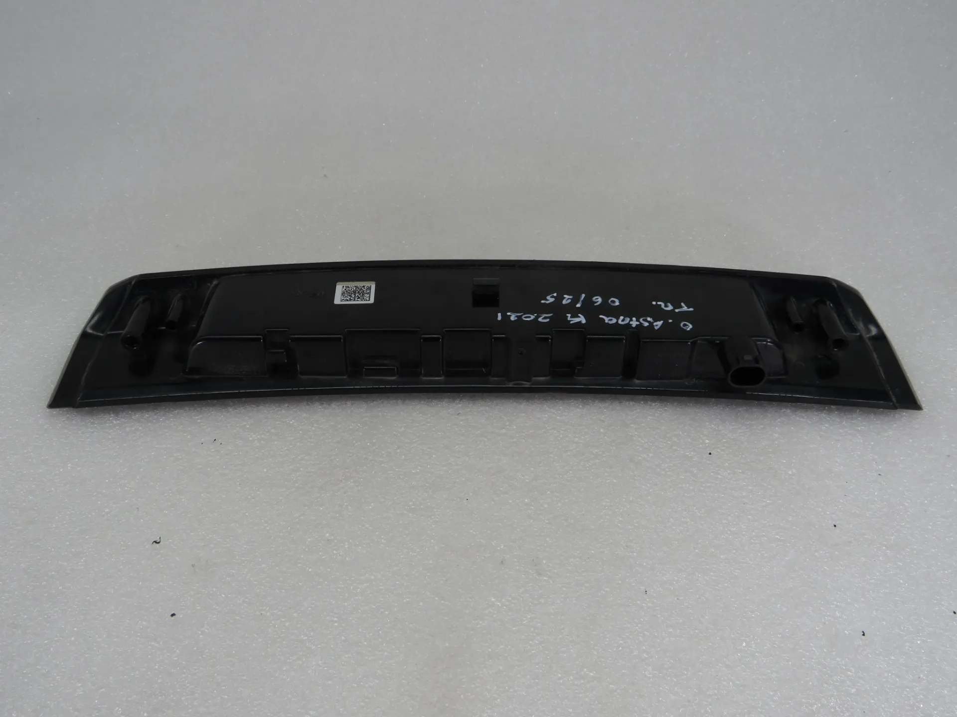 Additional stop light / 3rd stop light OPEL Astra K Sports Tourer Imagem-1