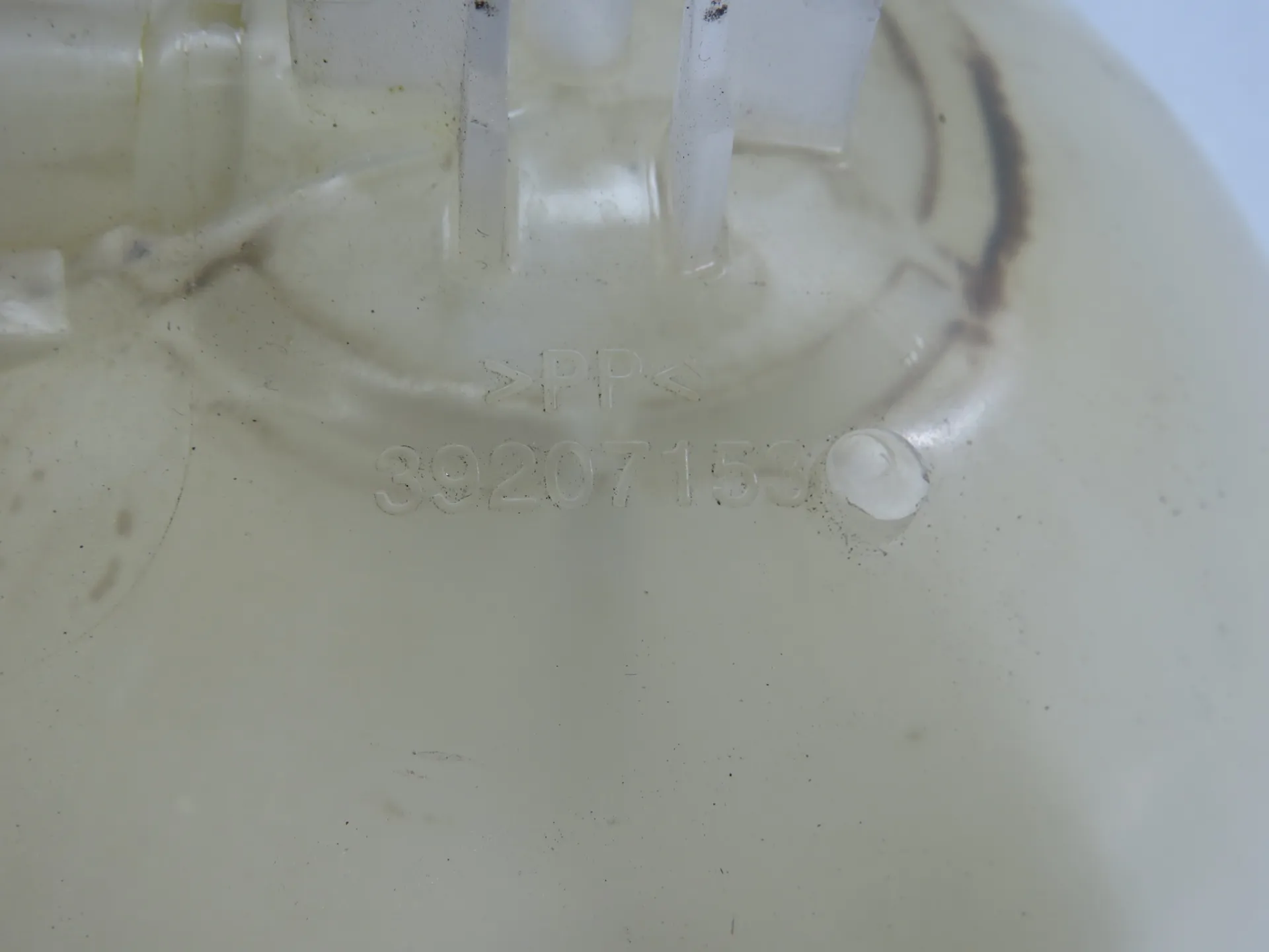 Coolant reservoir OPEL Astra K Sports Tourer Imagem-4