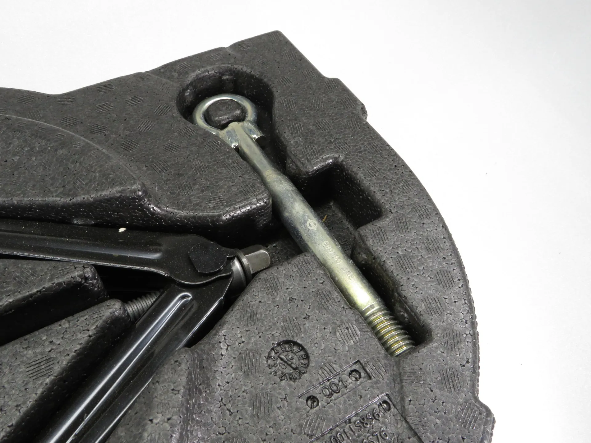 Tool kit OPEL Astra K Sports Tourer Imagem-2